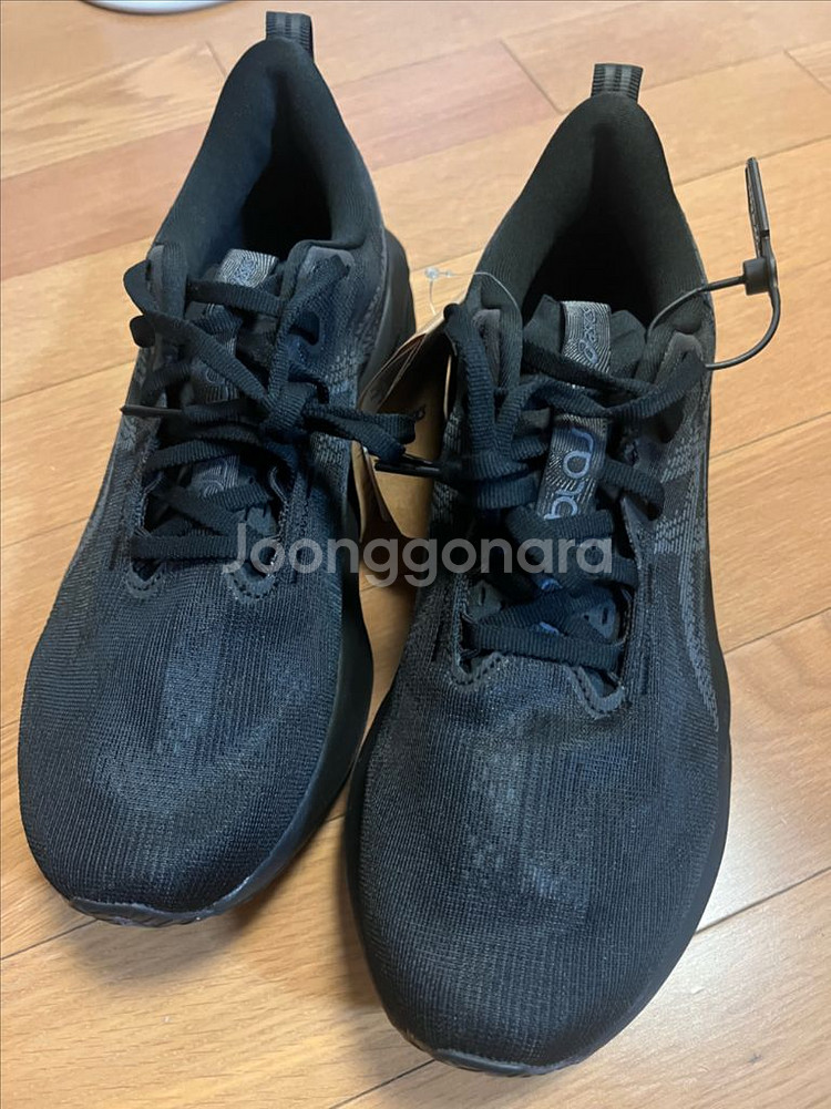 아식스 러닝화 노바블라스트 5 블랙 새상품 D 260(크림)--0