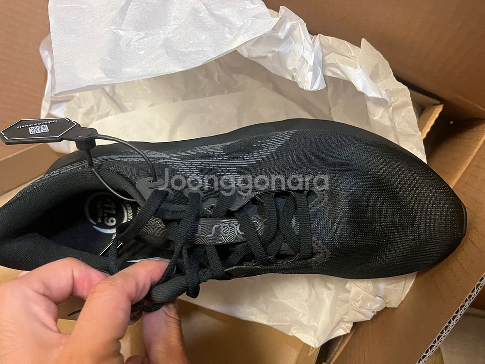 아식스 러닝화 노바블라스트 5 블랙 새상품 D 260(크림)--2