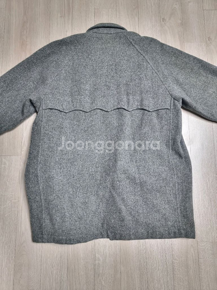 바라쿠타 그레이 코트 38(103사이즈) 팝니다.--4