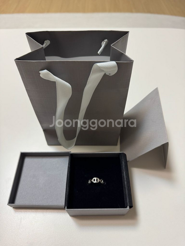 18K 에르메* 샹달 디자인 반지 화이트골드 14호--0