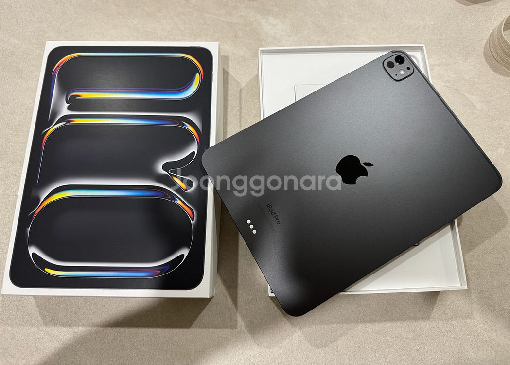 아이패드 프로 11 M4 블랙 256GB 풀박스--0