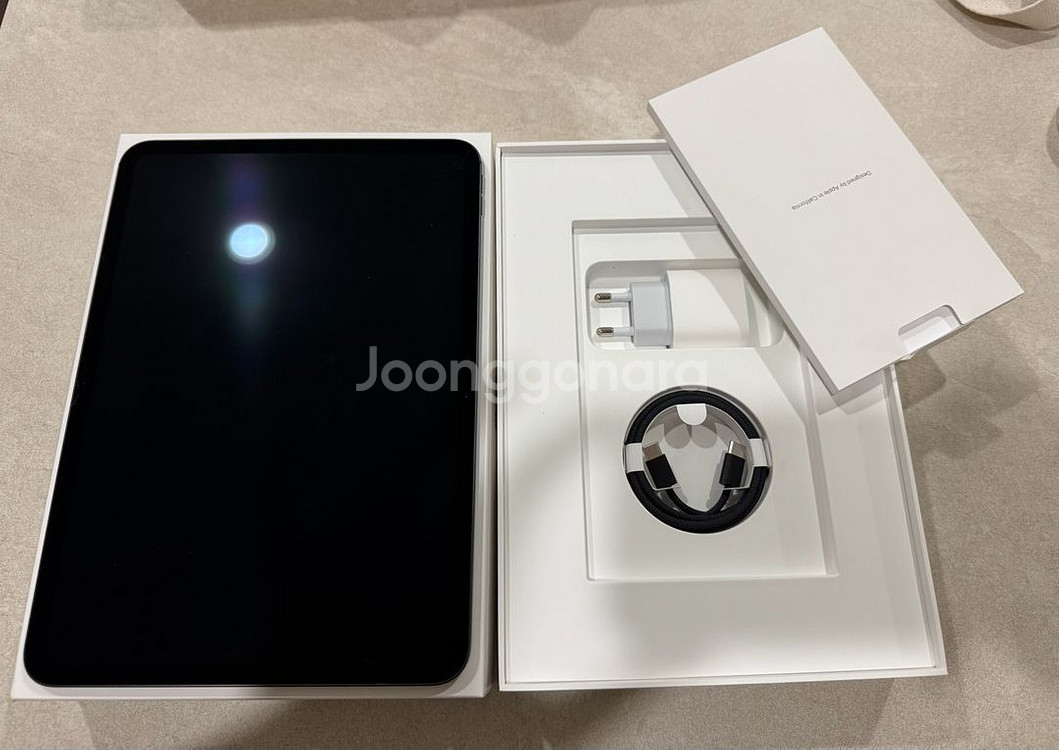 아이패드 프로 11 M4 블랙 256GB 풀박스--1