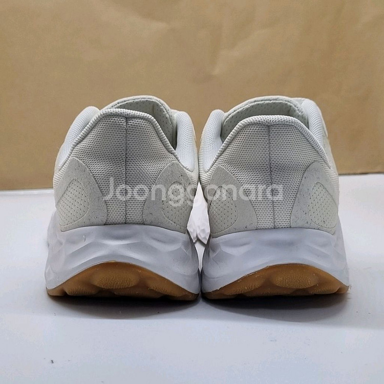 뉴발란스 프레쉬폼아리시v3 운동화 245--3