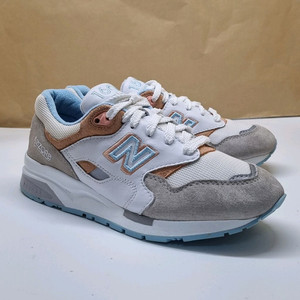 뉴발란스 1600 여성운동화240