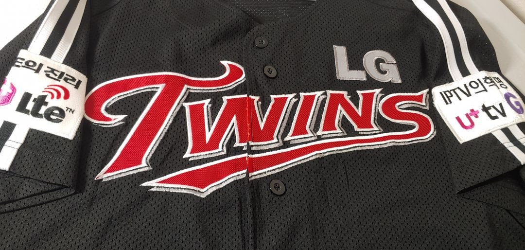 엘지 트윈스 구로고 유니폼 105 이미지