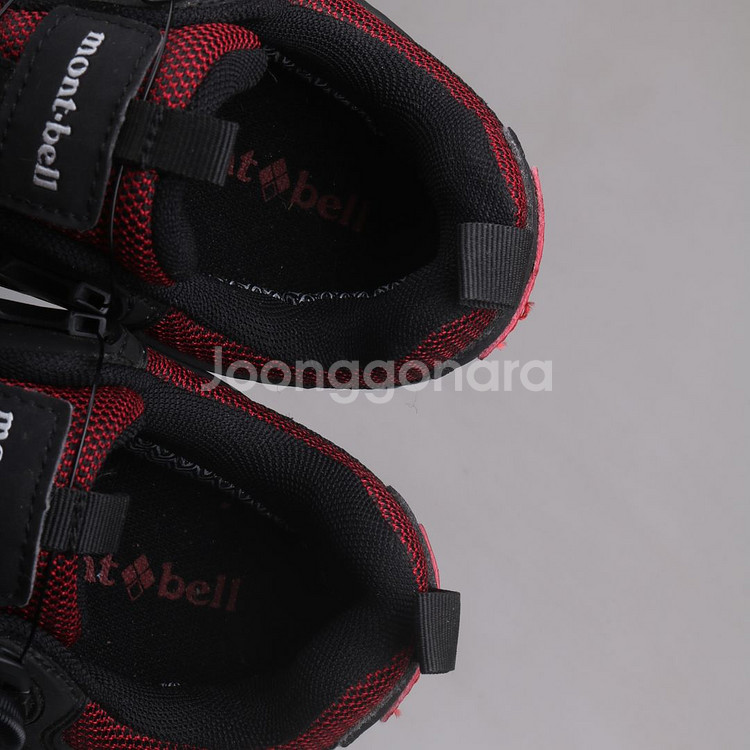 몽벨 보아 트레킹화 판매합니다.(240)51016--7