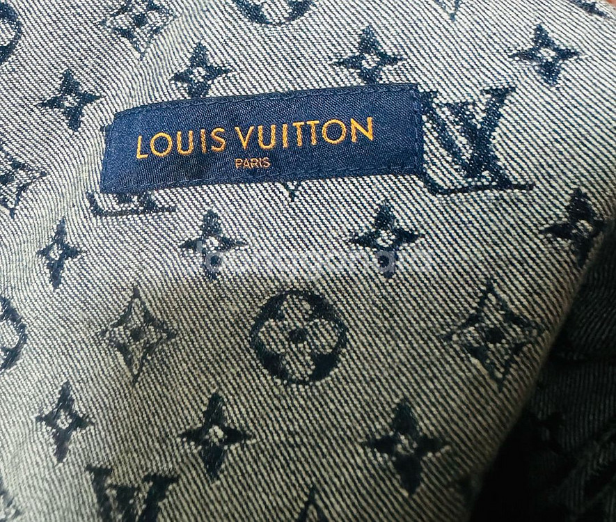 [52] 루이비통 X 니고 컬렉션 연청 데님 자켓--3