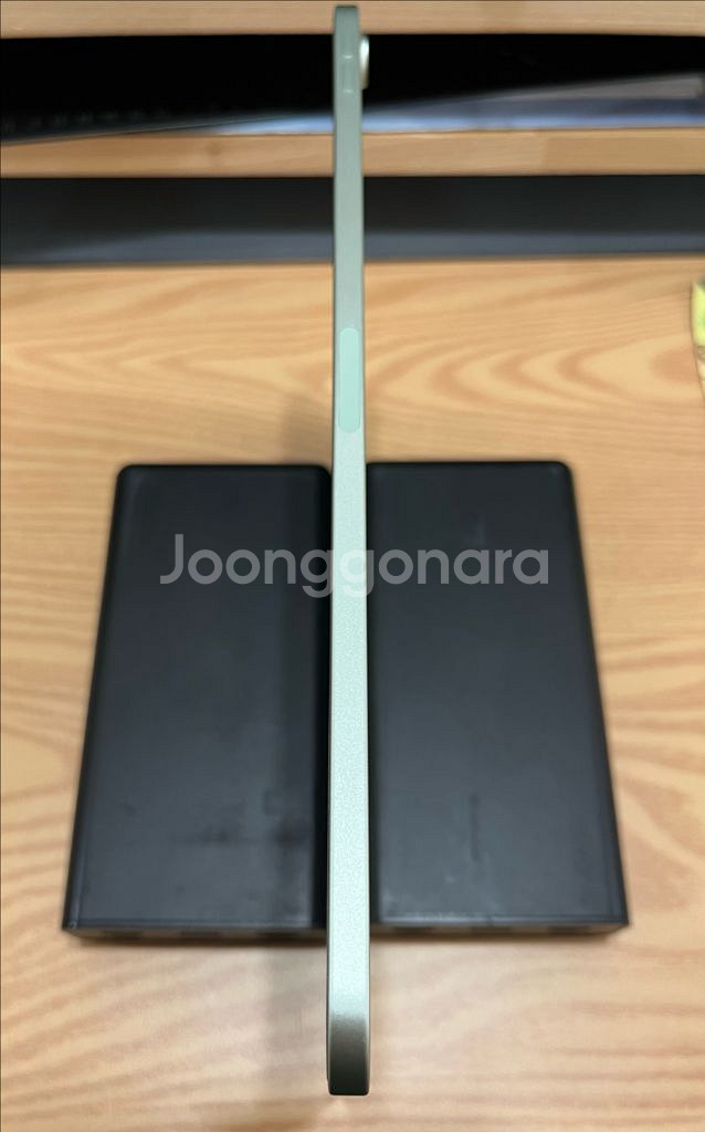 아이패드 에어4 64G WIFI + HOU 매직키보드--3