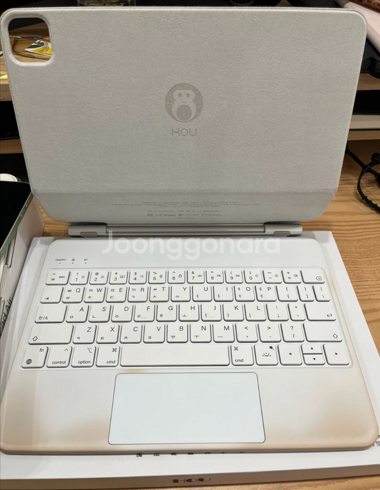 아이패드 에어4 64G WIFI + HOU 매직키보드--9