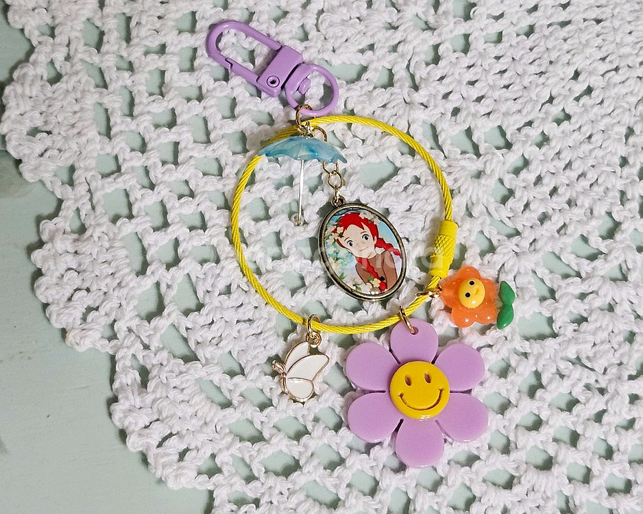 양산 쓰고있는 빨강머리앤 키링--1