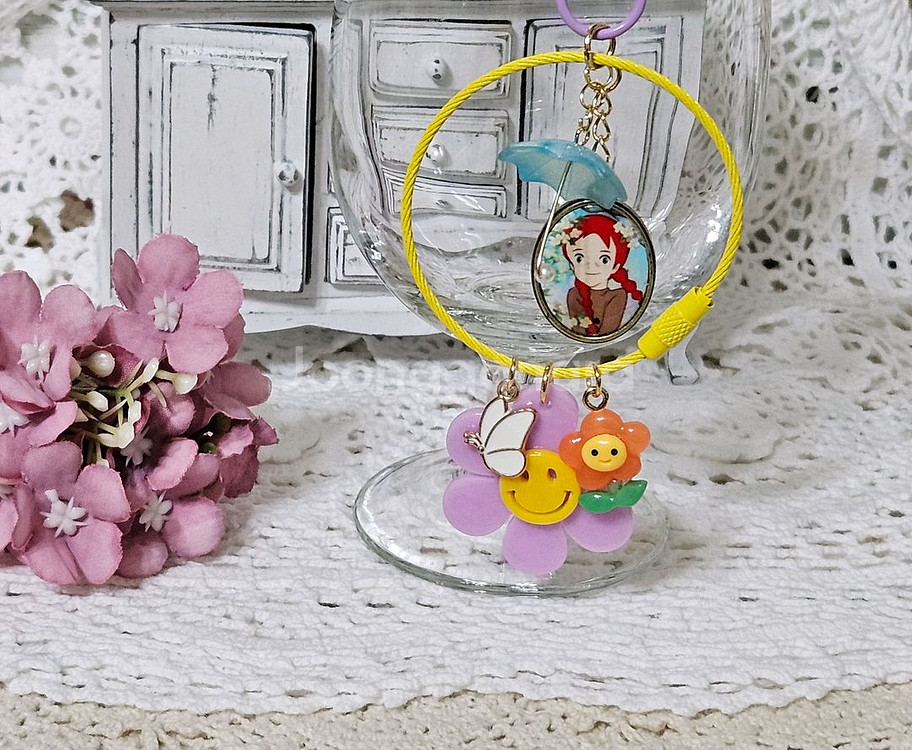 양산 쓰고있는 빨강머리앤 키링--2