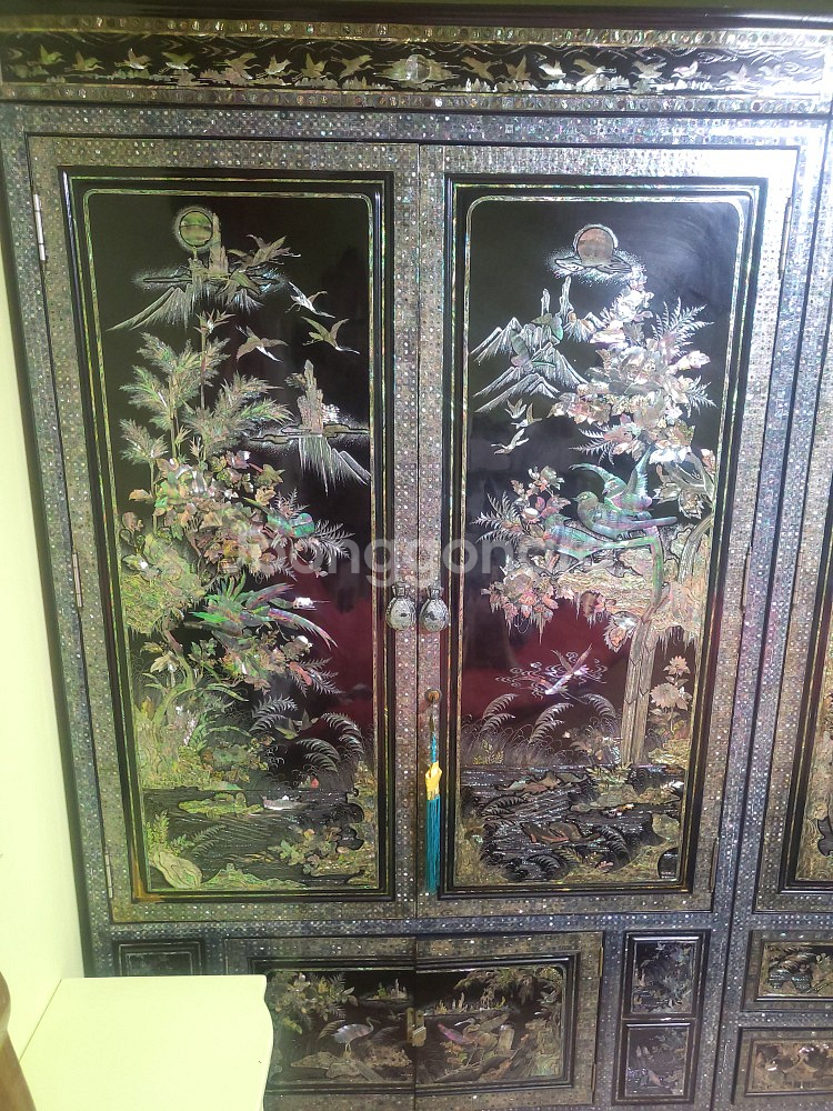 전통자개장롱 12자, 100만원에 판매합니다(상태좋음)--1