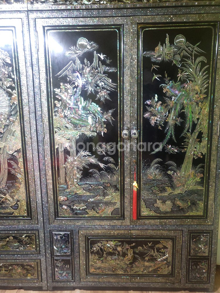 전통자개장롱 12자, 100만원에 판매합니다(상태좋음)--2