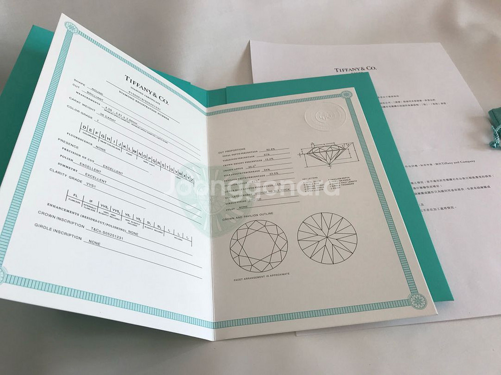 티파니케이스 판매합니다--2