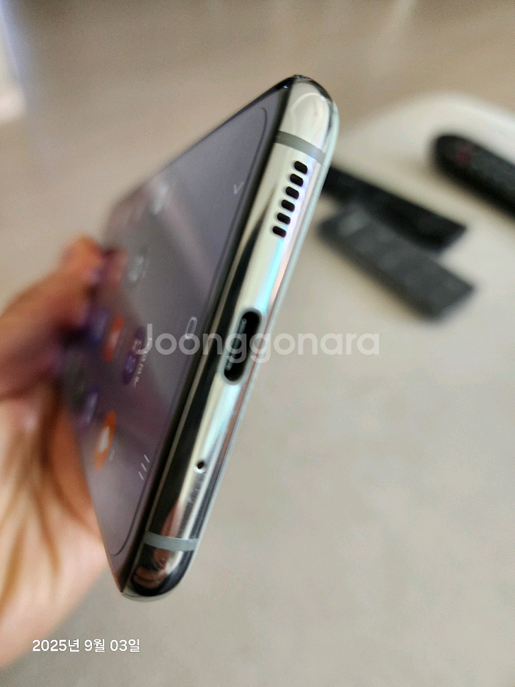 갤럭시s20 백화현상--2