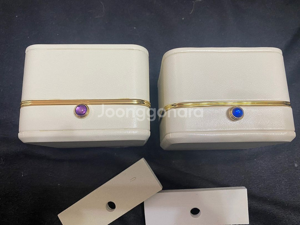 부쉐론케이스 판매합니다--2