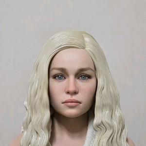 에밀리아 클라크 피규어