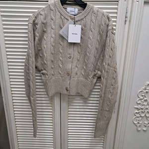 몽돌 여성 니트숏 가디건 새상품