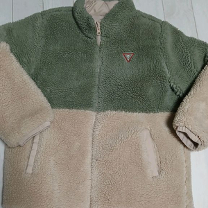 게스 키즈 양면 뽀글이 패딩 130(상태최상)