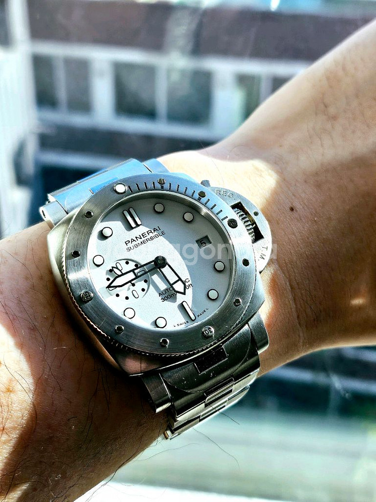 파네라이 섭머저블 비앙코 42mm (브레이슬릿 포함)--0