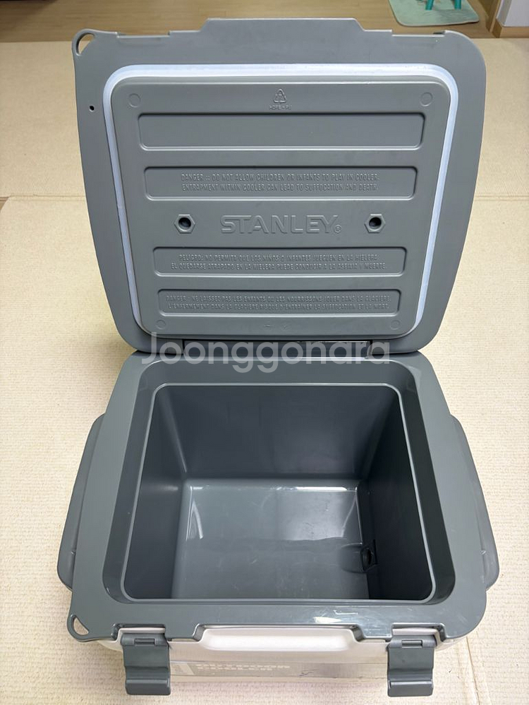 스탠리 어드벤처 아이스박스 28L--2