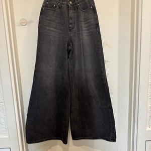 브론 와이드 블랙데님팬츠