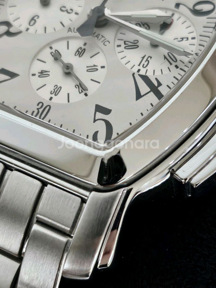 바쉐론콘스탄틴 로얄이글 크로노그래프 모델 판매합니다.--7