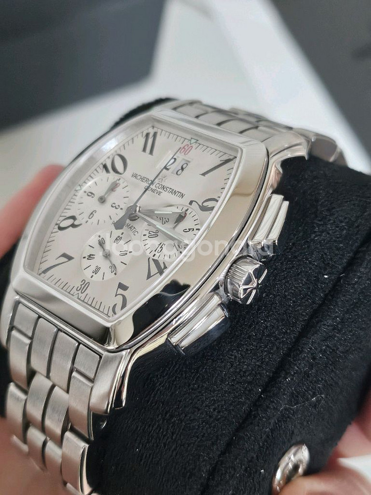 바쉐론콘스탄틴 로얄이글 크로노그래프 모델 판매합니다.--5