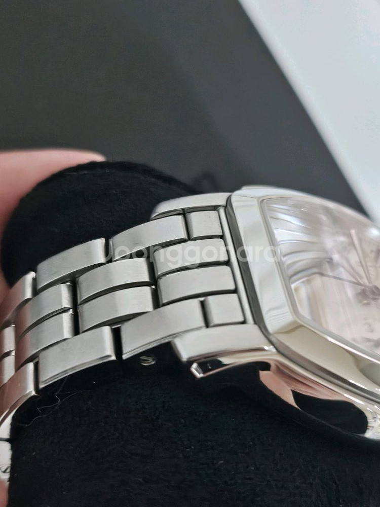 바쉐론콘스탄틴 로얄이글 크로노그래프 모델 판매합니다.--6