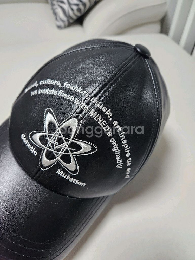 메종미네드 레더 볼캡 블랙--3