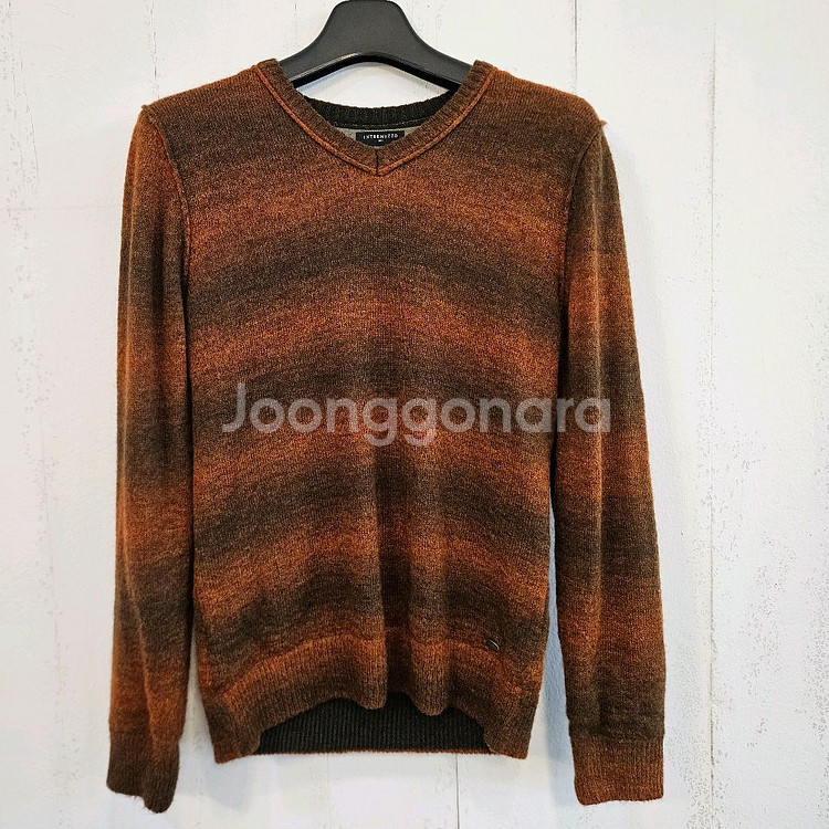 (일본판)인터메조 브이넥 모니트 100--0