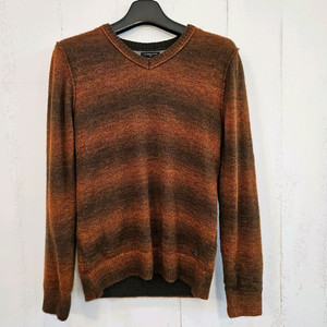 (일본판)인터메조 브이넥 모니트 100