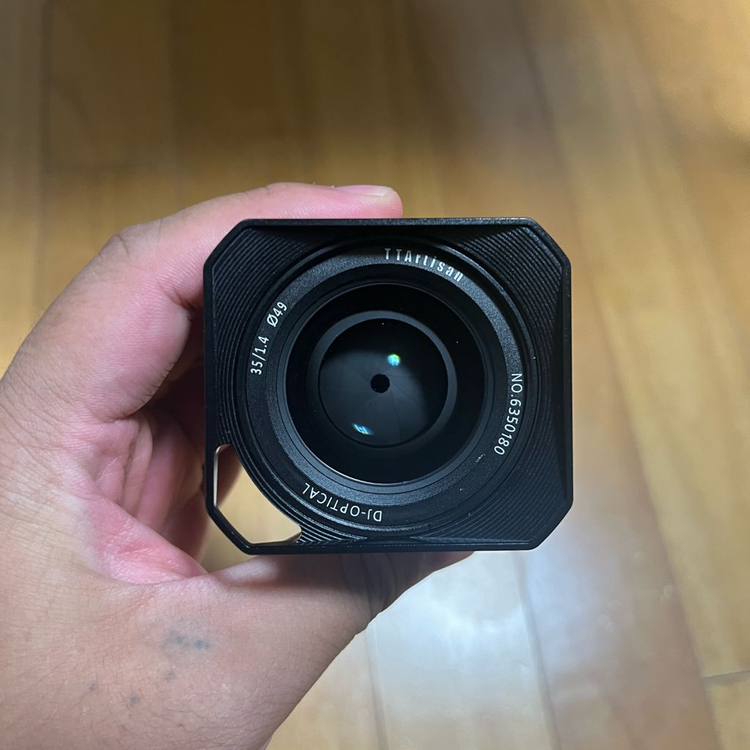 티티아티산 35mm 1.4 라이카 m 마운트 이미지