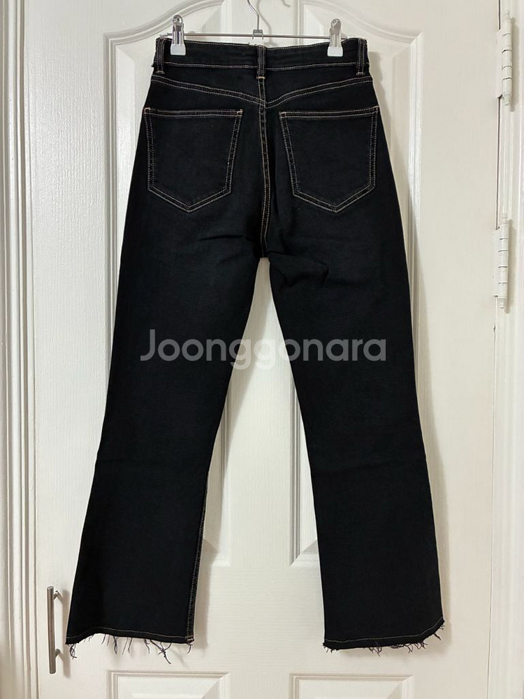 자라 세미부츠컷 블랙 데님 팬츠 - 36사이즈--1