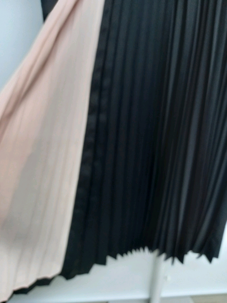 듀엘 춘추 플리츠 맥시 롱 원피스 66.55 이미지