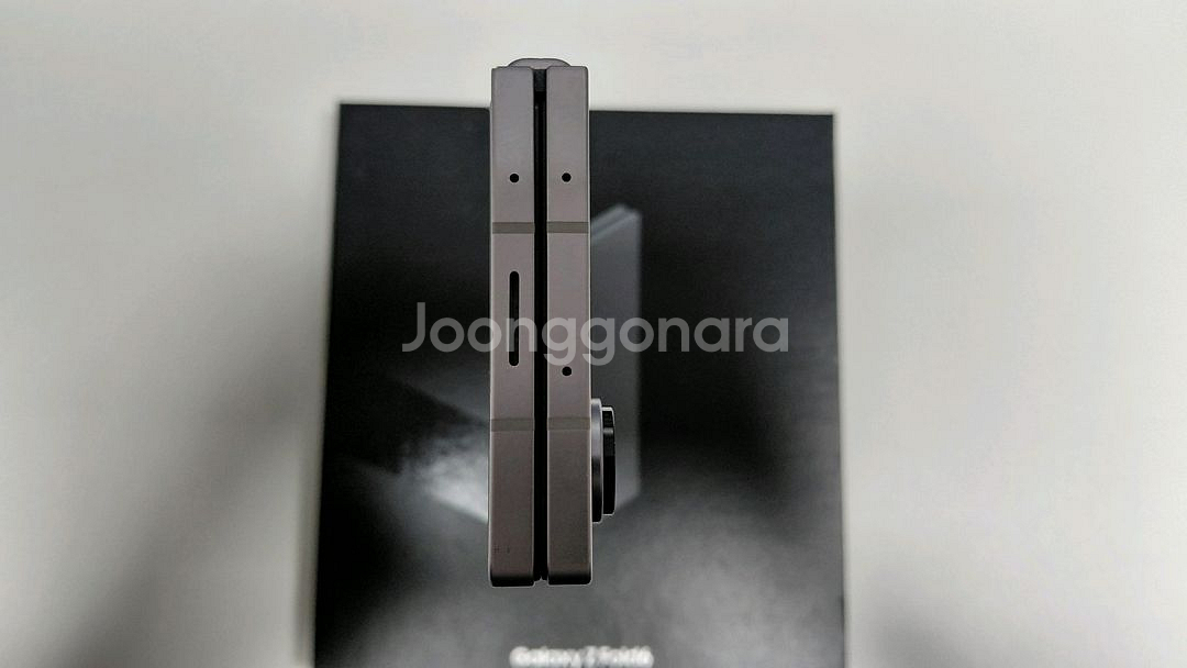 갤럭시 폴드6 자급제 512GB 실버 박스풀셋 팝니다--4