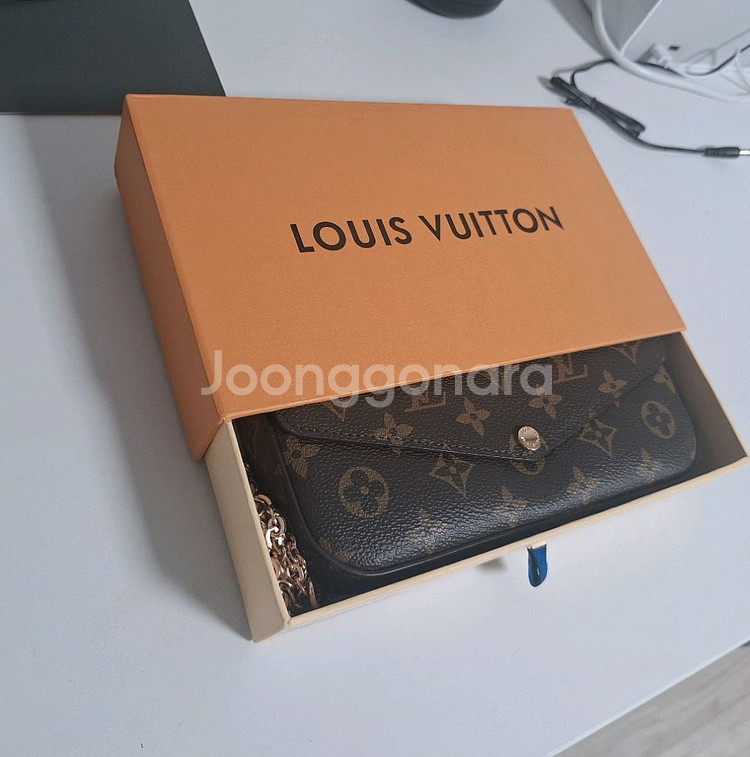 루이 펠리시 포쉐트백 체인가방 크로스백 숄더백 미니가방--0