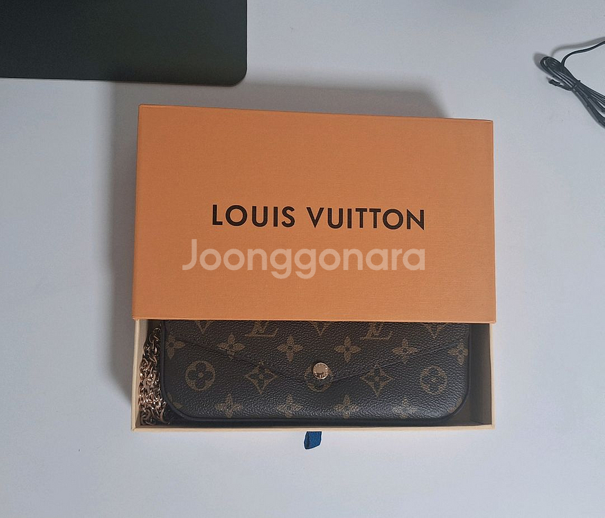 루이 펠리시 포쉐트백 체인가방 크로스백 숄더백 미니가방--1