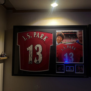 박지성 J.S. PARK 맨유입단시즌 04-06 친필