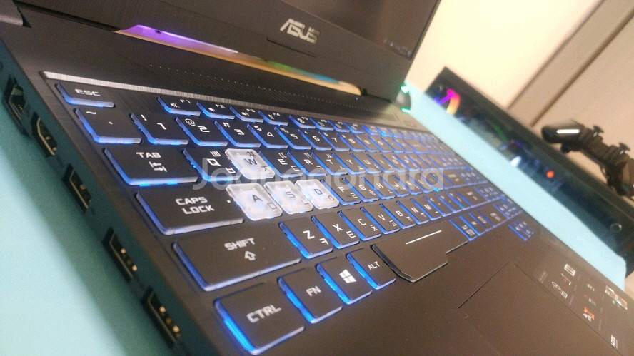 아수스 TUF 게이밍 노트북/라이젠7,GTX1650--5