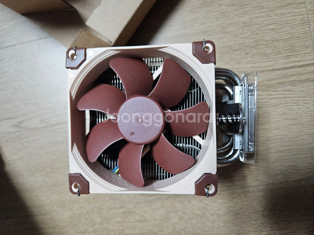 NH-U9S 녹투아 쿨러 판매합니다.--1