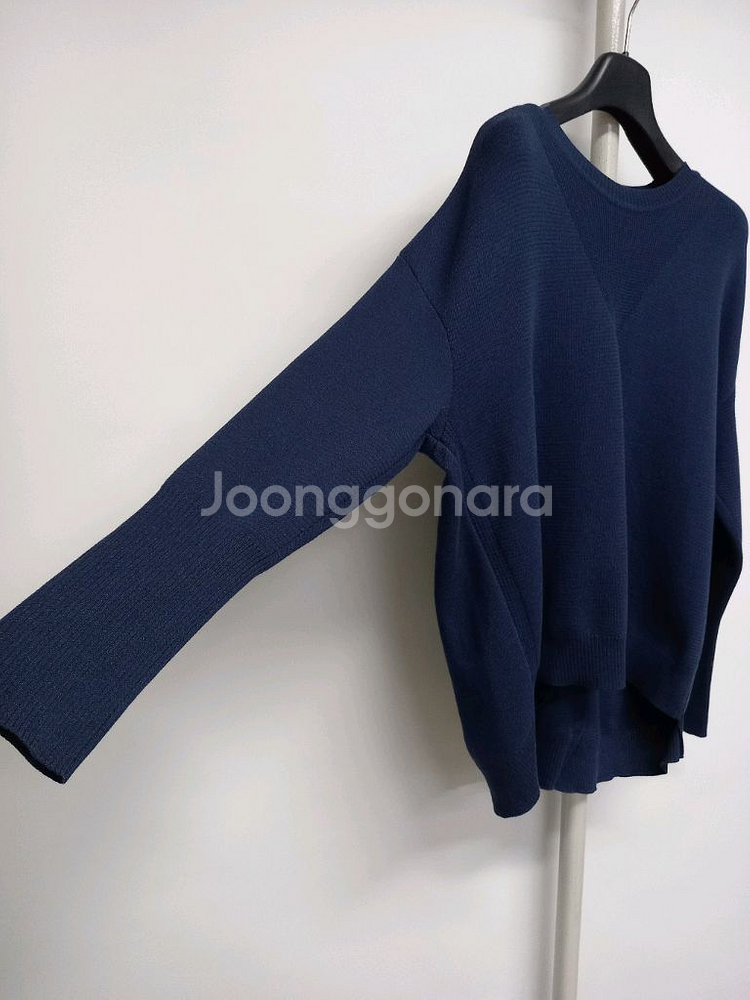 써스데이아일랜드 춘추 루즈가오리핏 니트블라우스 55.6--3