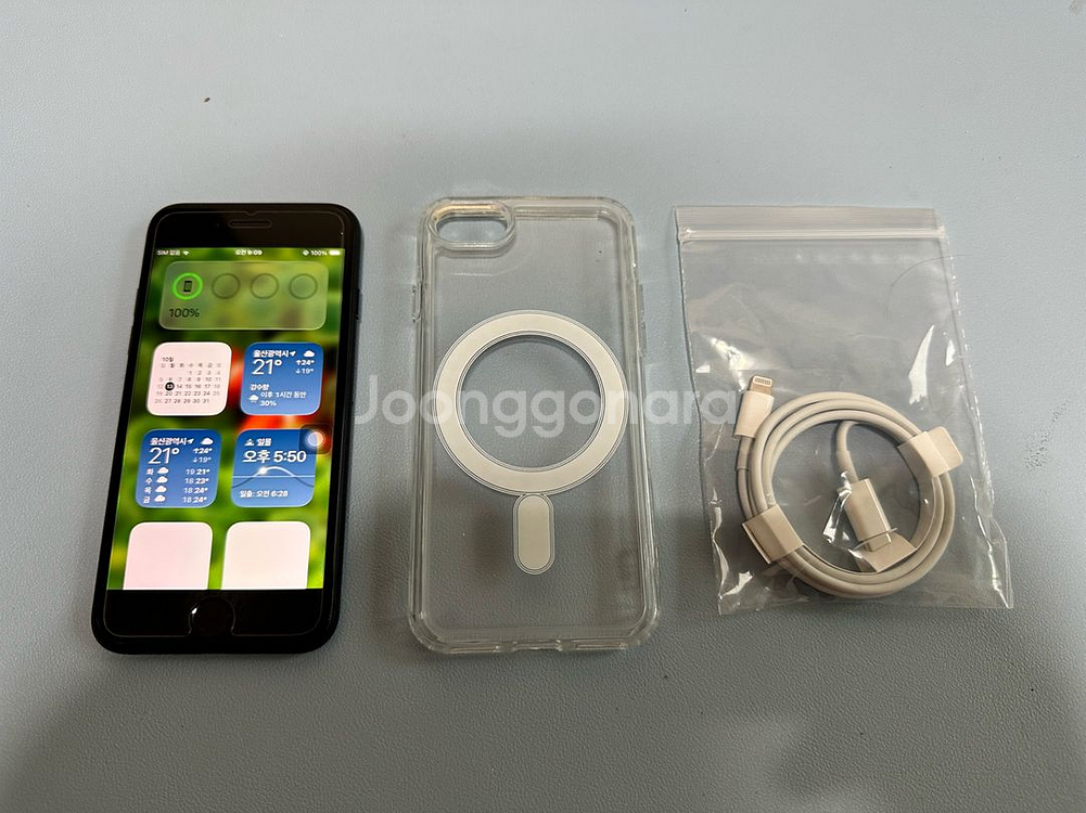 아이폰se3 64기가,배터리76프로,정품케이블 포함세컨--0