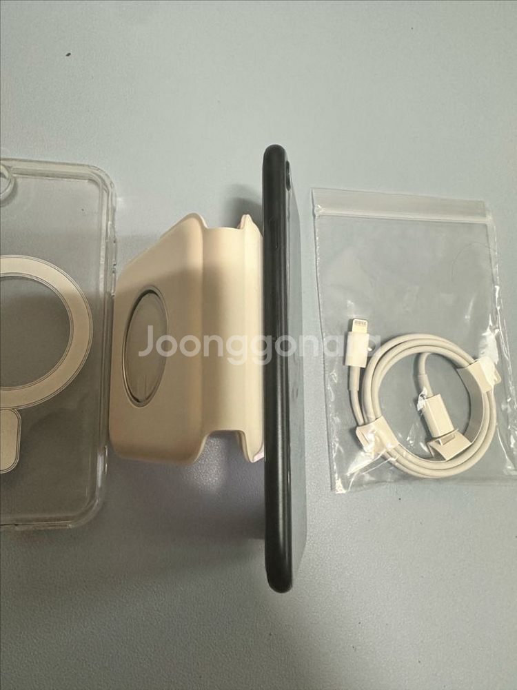 아이폰se3 64기가,배터리76프로,정품케이블 포함세컨--4