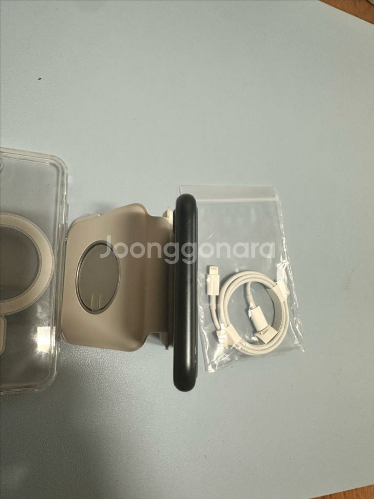 아이폰se3 64기가,배터리76프로,정품케이블 포함세컨--6