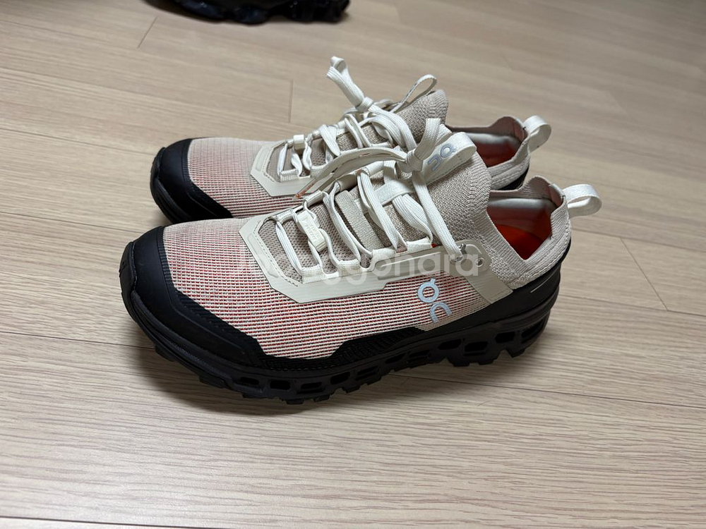 온 러닝 클라우드울트라 2 샌드 블랙 255--2