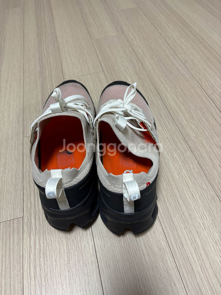 온 러닝 클라우드울트라 2 샌드 블랙 255--4