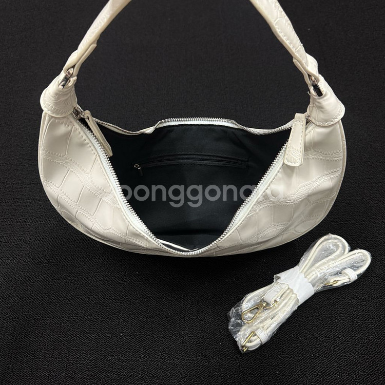 새제품 악어 숄더백 (크로스끈 포함)--4