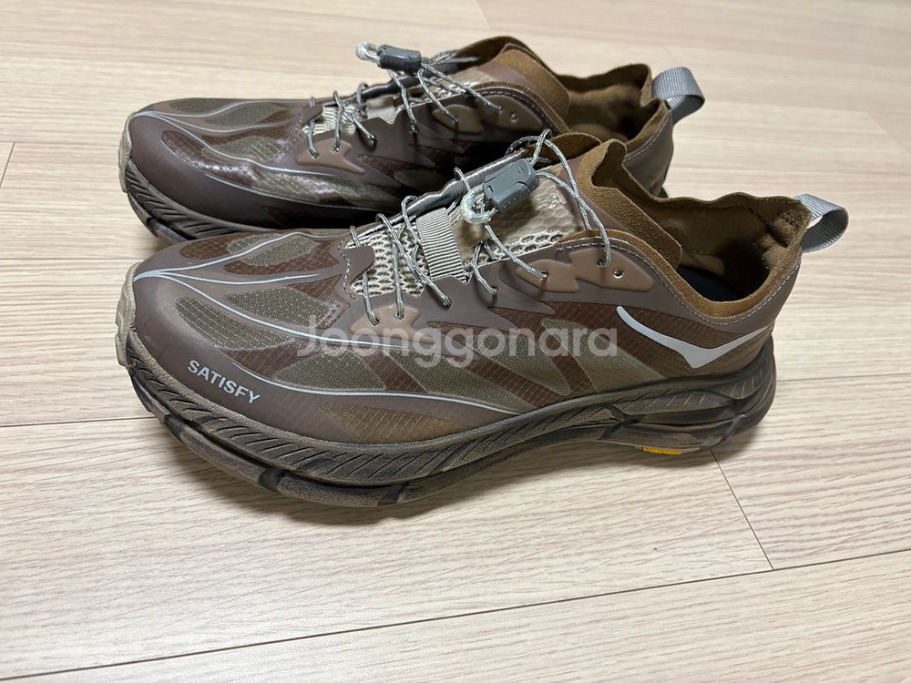 Hoka x Satisfy Mafate Speed 4--0