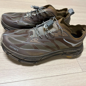 Hoka x Satisfy Mafate Speed 4